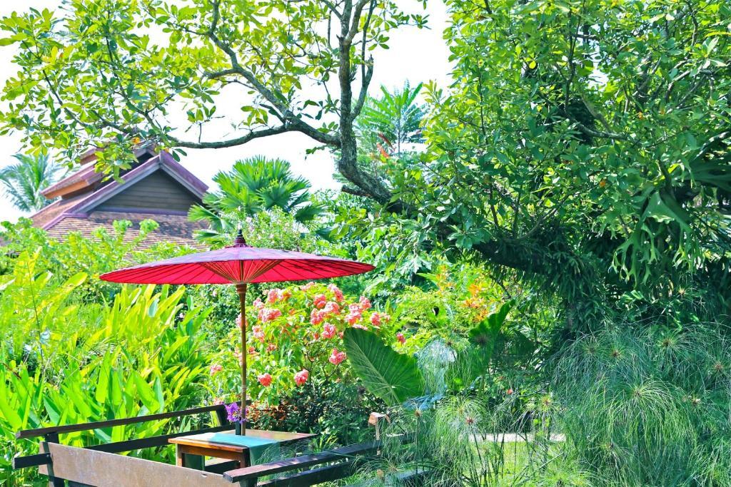 Oriental Siam Resort - Sha Extra Plus Certified Τσιάνγκ Μάι Εξωτερικό φωτογραφία